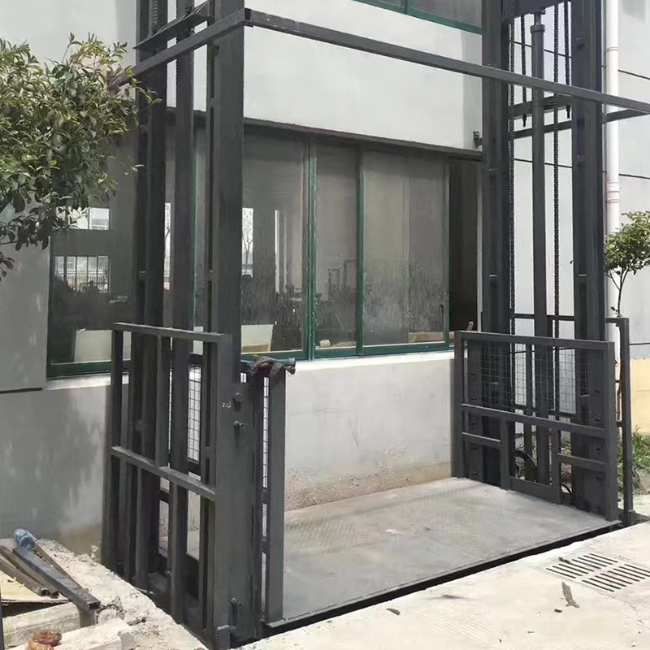 盐田5吨室外升降货梯